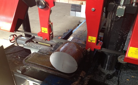 忻城卧式带锯床加工时出现明显振荡如何排查？